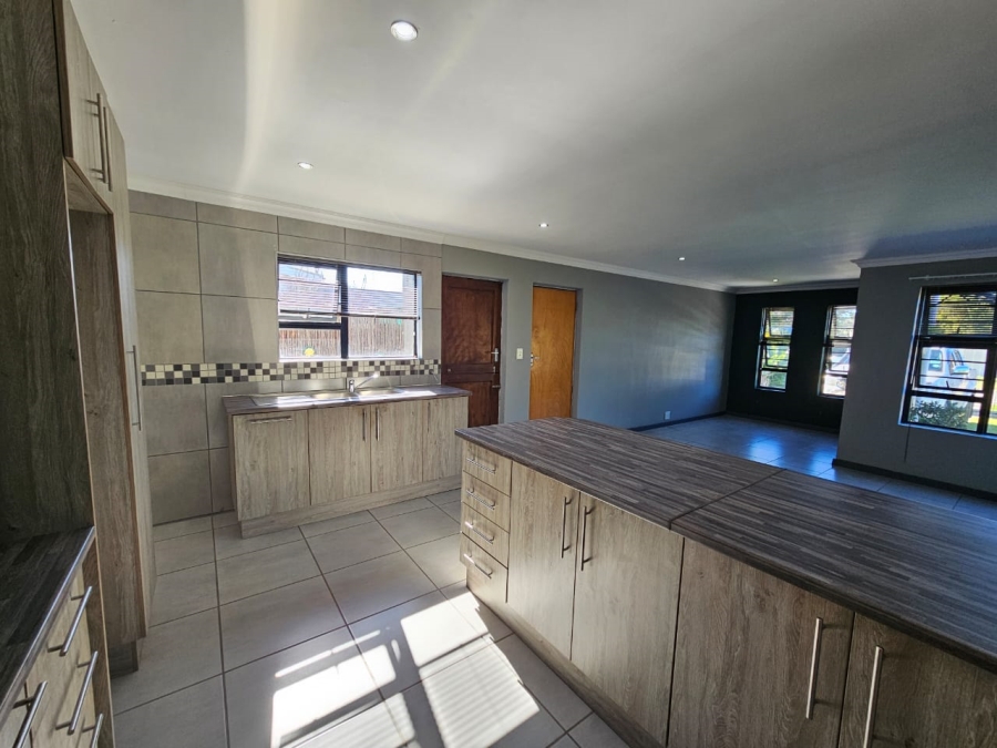To Let 1 Bedroom Property for Rent in Greenshields Park Eastern Cape